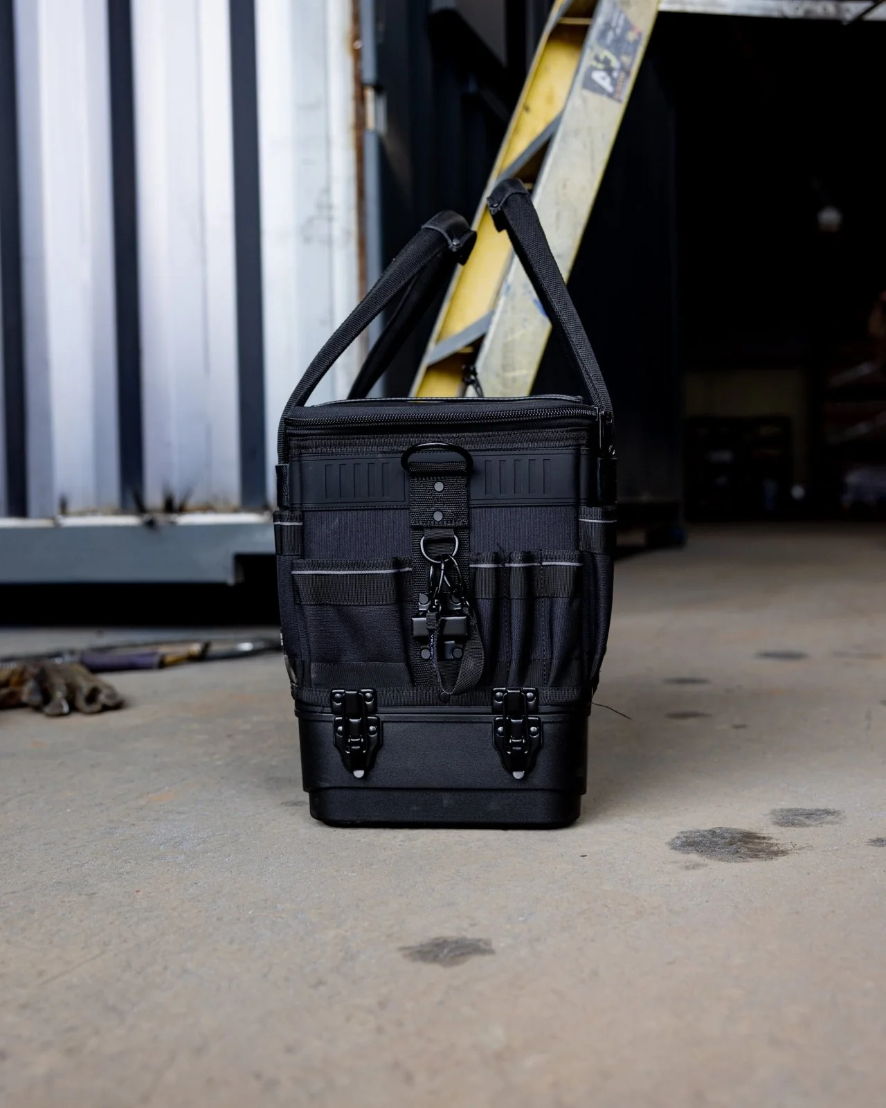 Velocity Rogue 85 Power Tool Service Bag - Image 15